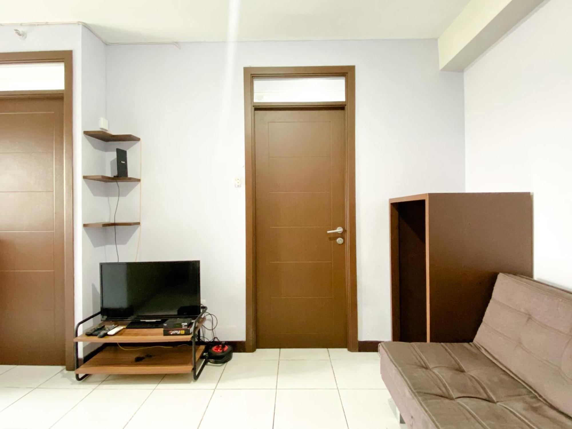 Apartemen Homey And Cozy Living 2br Lagoon Town Square By Travelio
