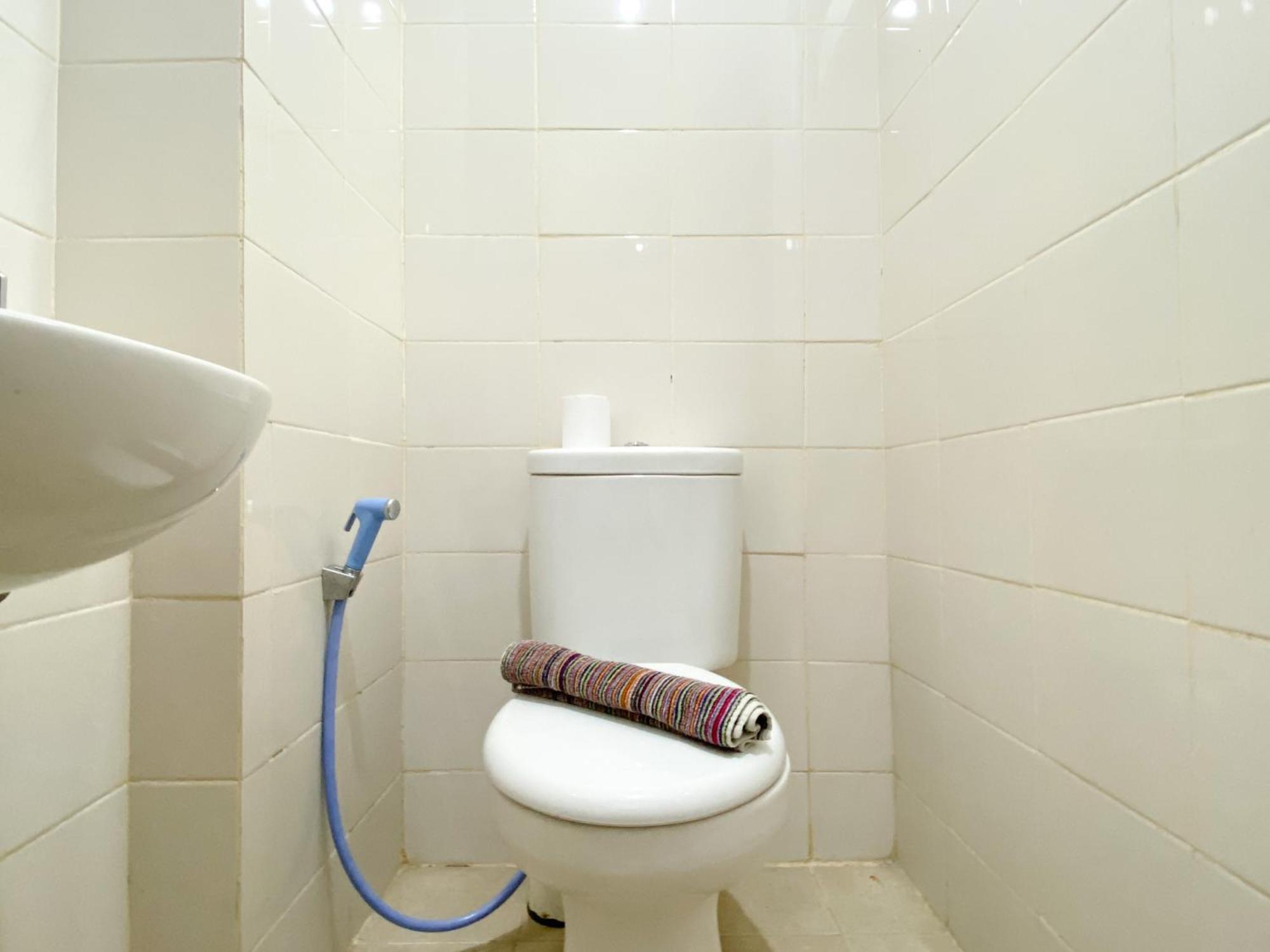 Apartemen Homey And Cozy Living 2br Lagoon Town Square By Travelio Bekasi
